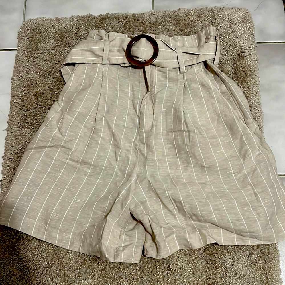 h&m short